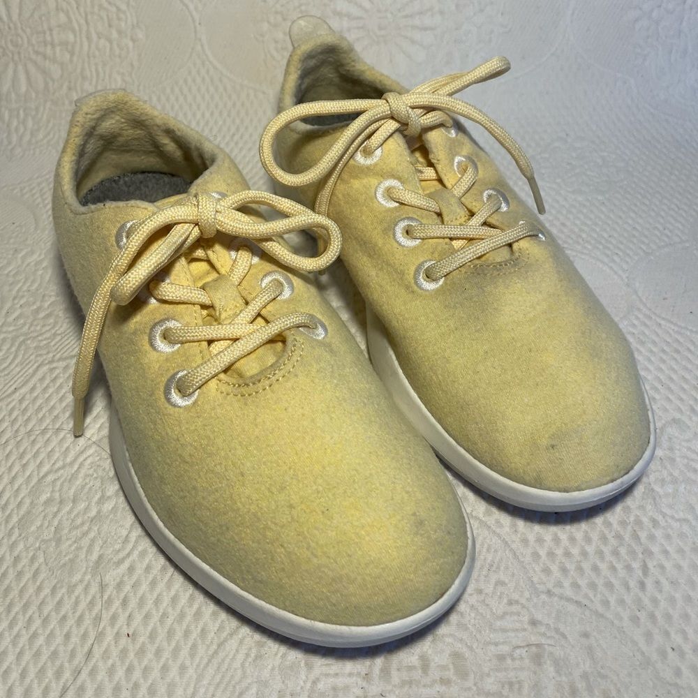 ALLBIRDS Yellow Wool Runner Sneakers Shoes 8